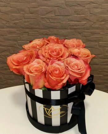 Box of flowers sa ružom 448