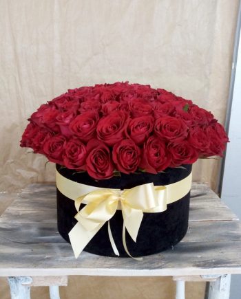 Box of flowers sa crvenom ružom 656